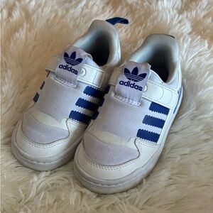 Adidas Kids Sneakers in White and Blue